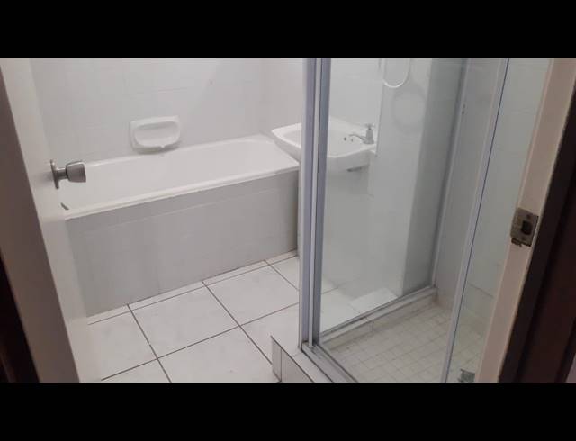 2 BEDROOM FLAT RENTED IN MORNINGSIDE